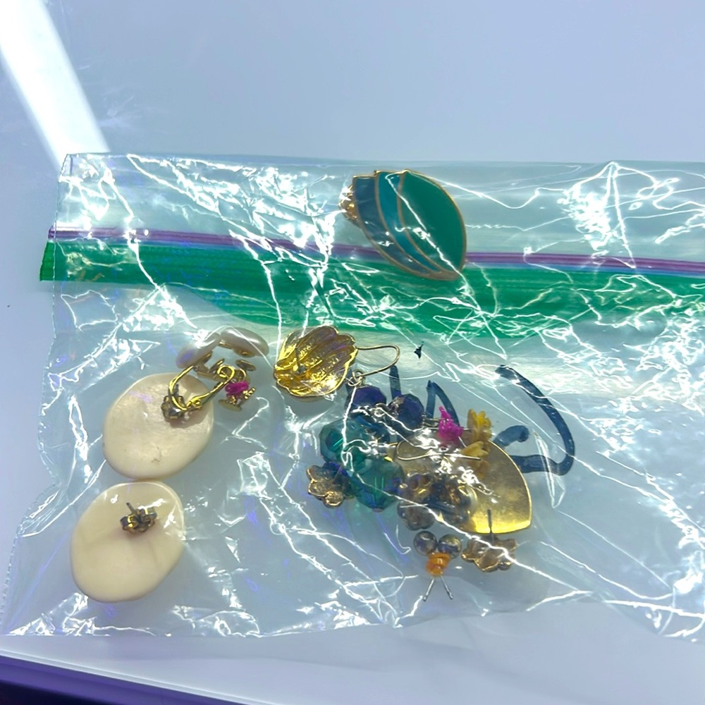 Gold earrings